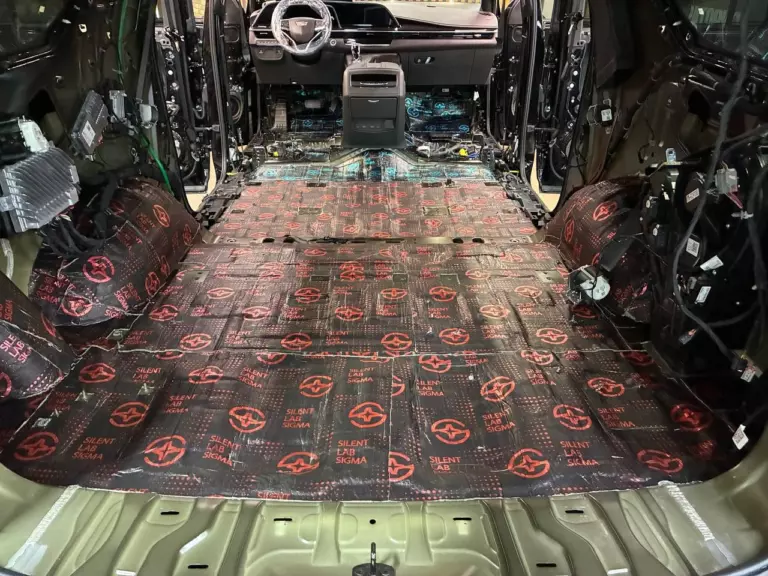 Шумоизоляция пола Cadillac Escalade 2